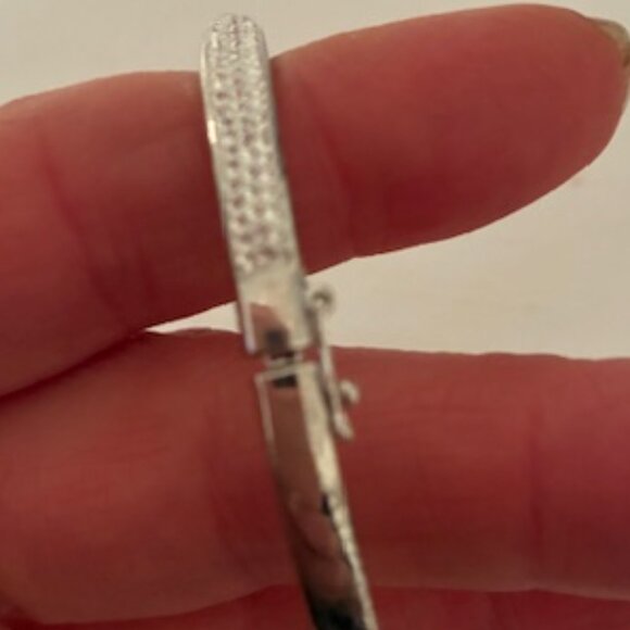 Bracelet made with Swarovski. Elements -White Rhodium Plated Bracelet - NWT - Picture 7 of 11